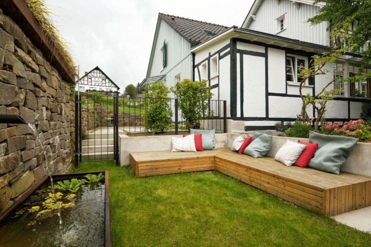 Ferienhaus Im Fachwerkhof 'Haus In Bewegung' Seelscheid Экстерьер фото